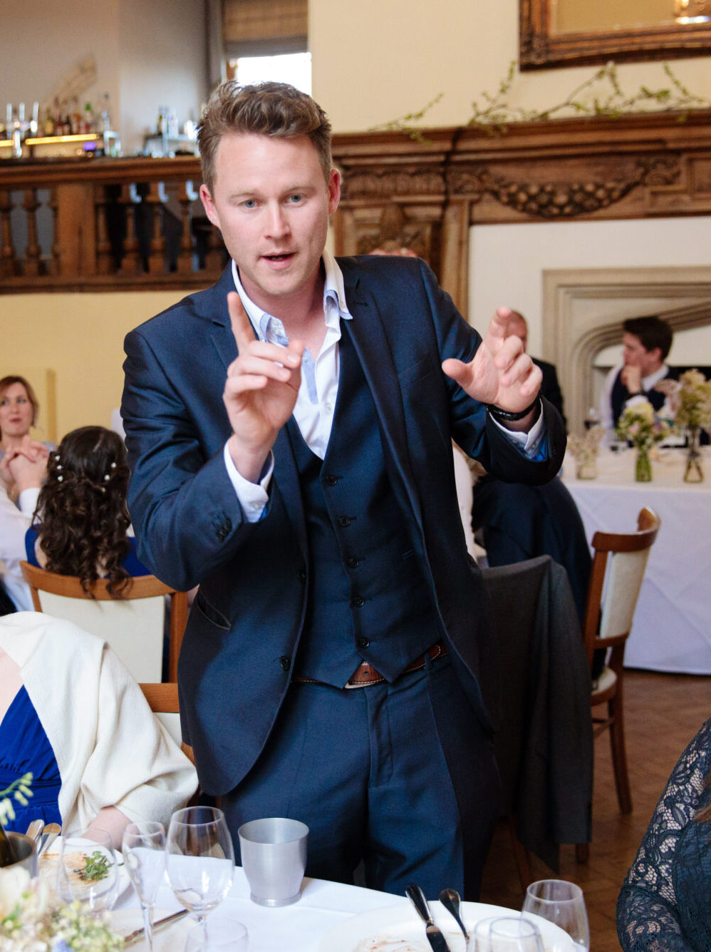 Magician-performing-at-farnham-castle-surrey